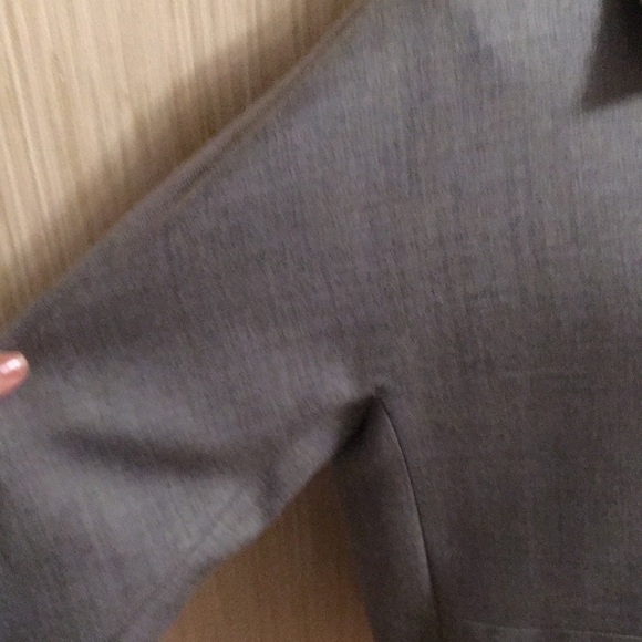 Spring/fall time jacket. Beautiful. - Picture 3 of 14